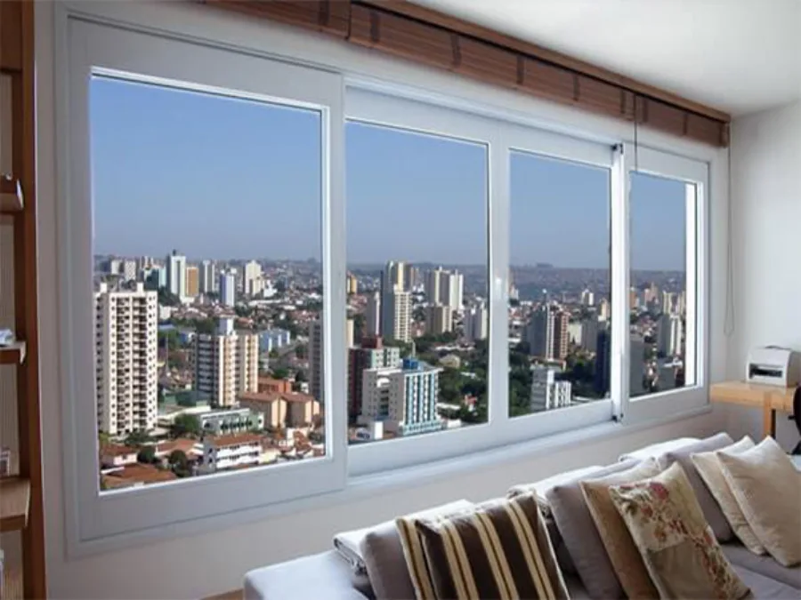 Janela acústica panorâmica de correr em sala de estar — VEDABLIND